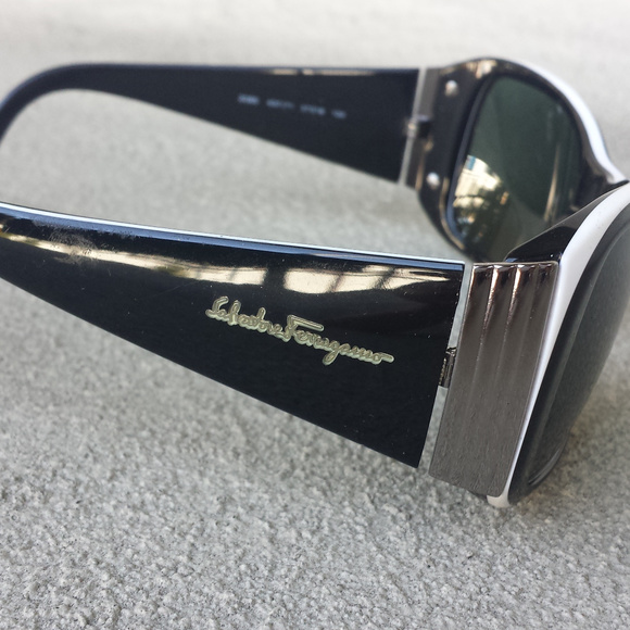 EUC Salvatore Ferragamo Eyewear Sunglasses FE 2085 main image 8